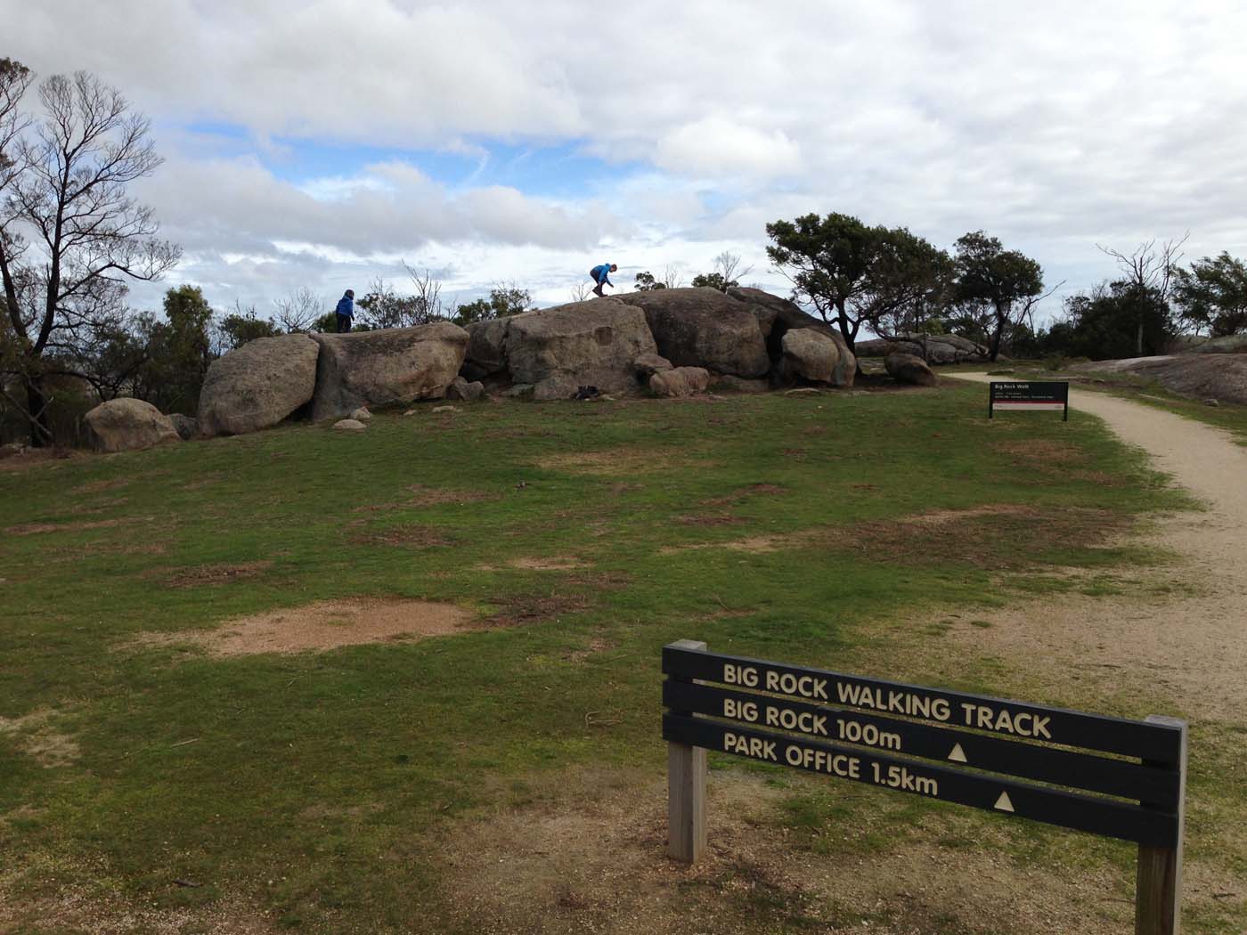 Big rock via rockwell road walk 28