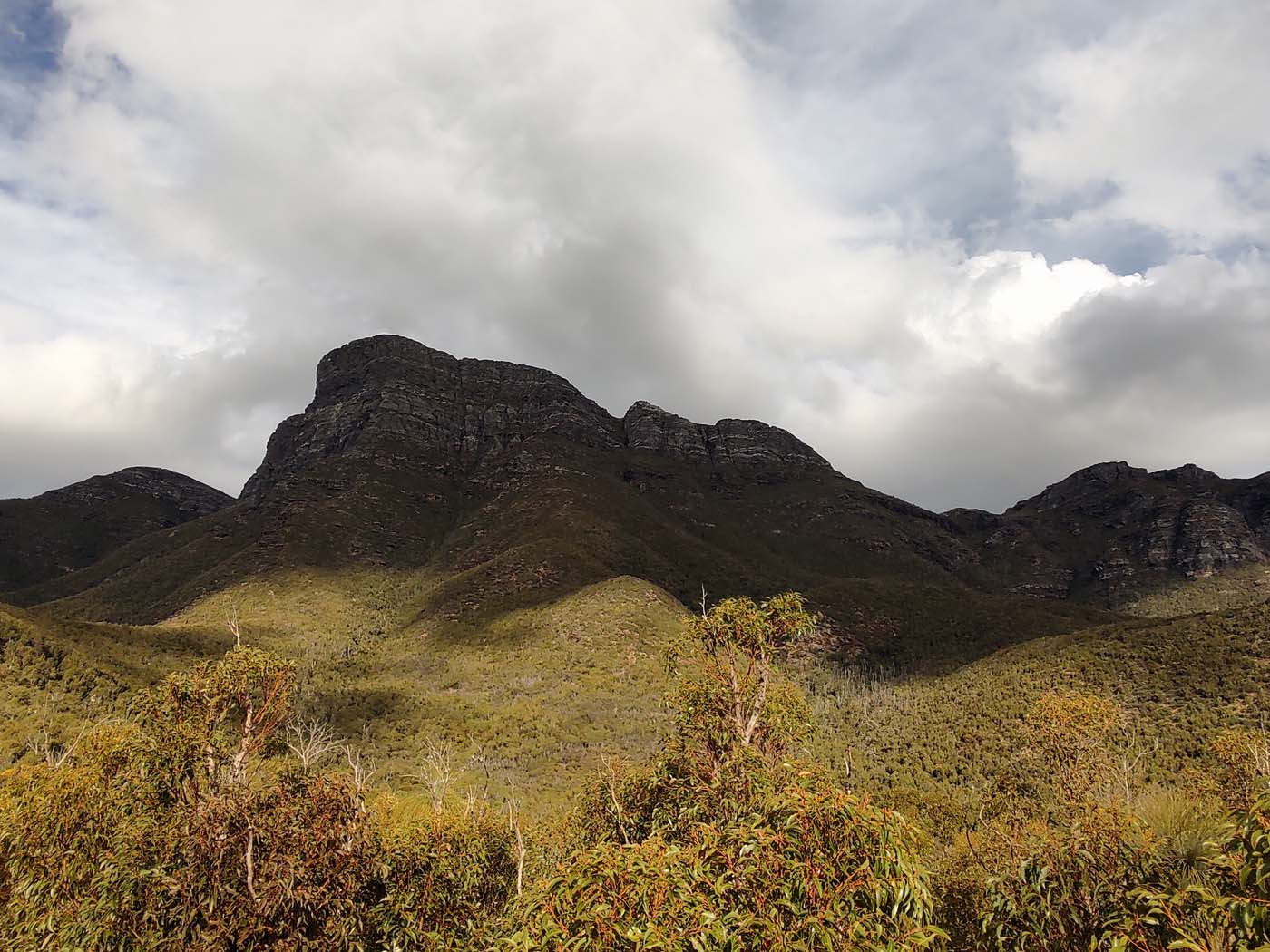 Bluff knoll summit hike (1)