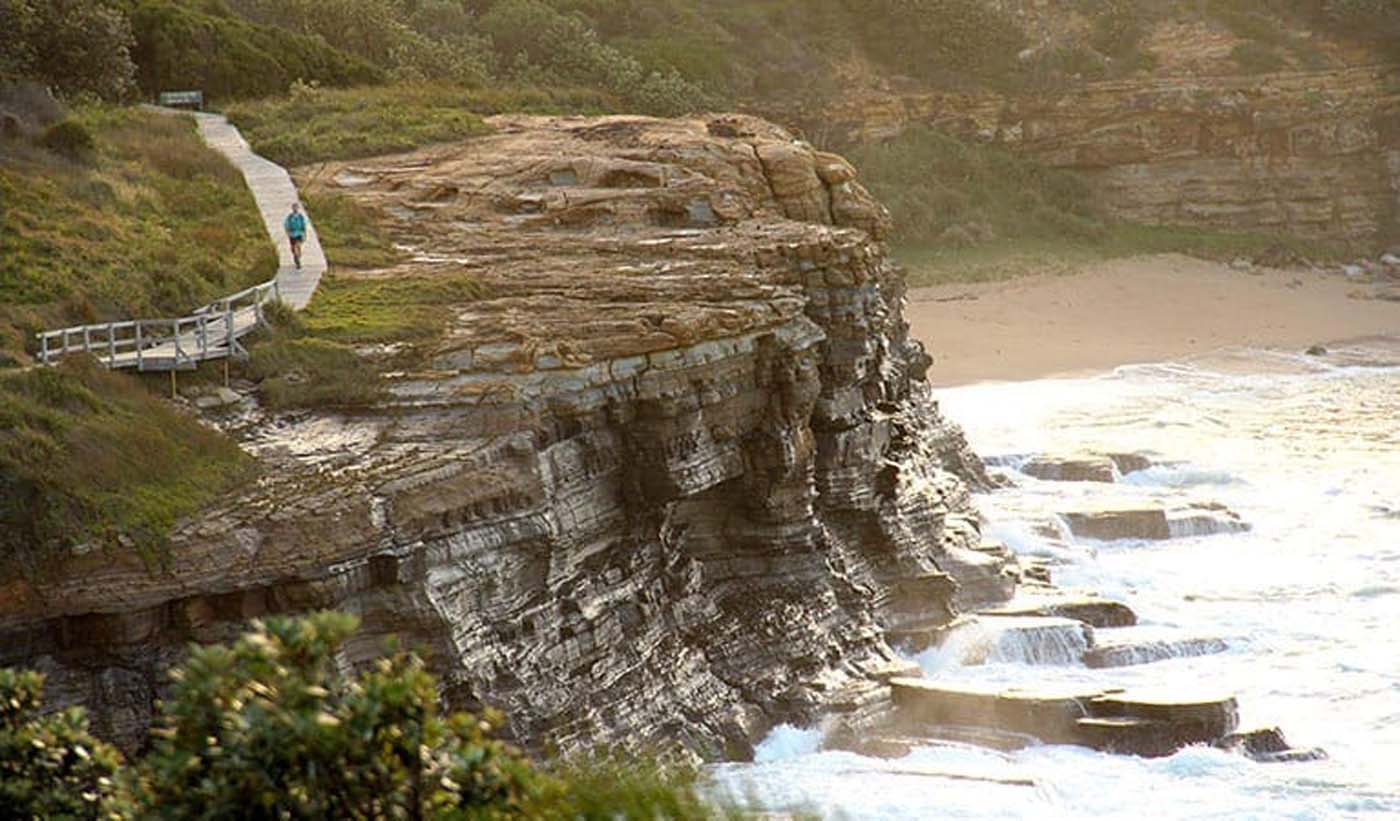 Bouddi coastal walk trail hiking australia