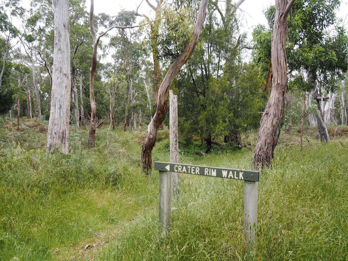 Budj bim crater rim walk 38