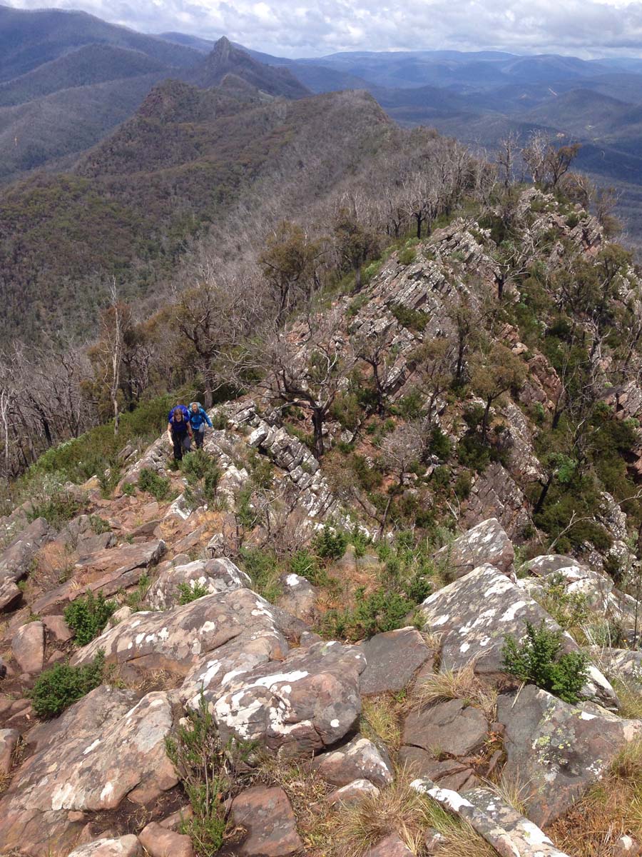 Cathedral range ridgeline circuit hike 11