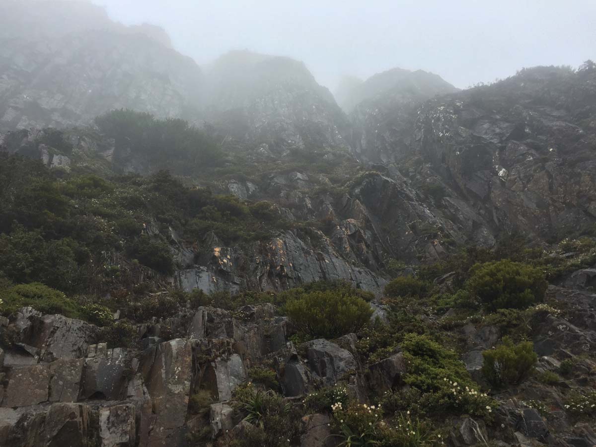 Cradle mountain summit hike 17