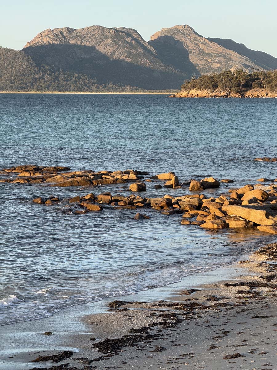 Freycinet peninsula circuit hike 46