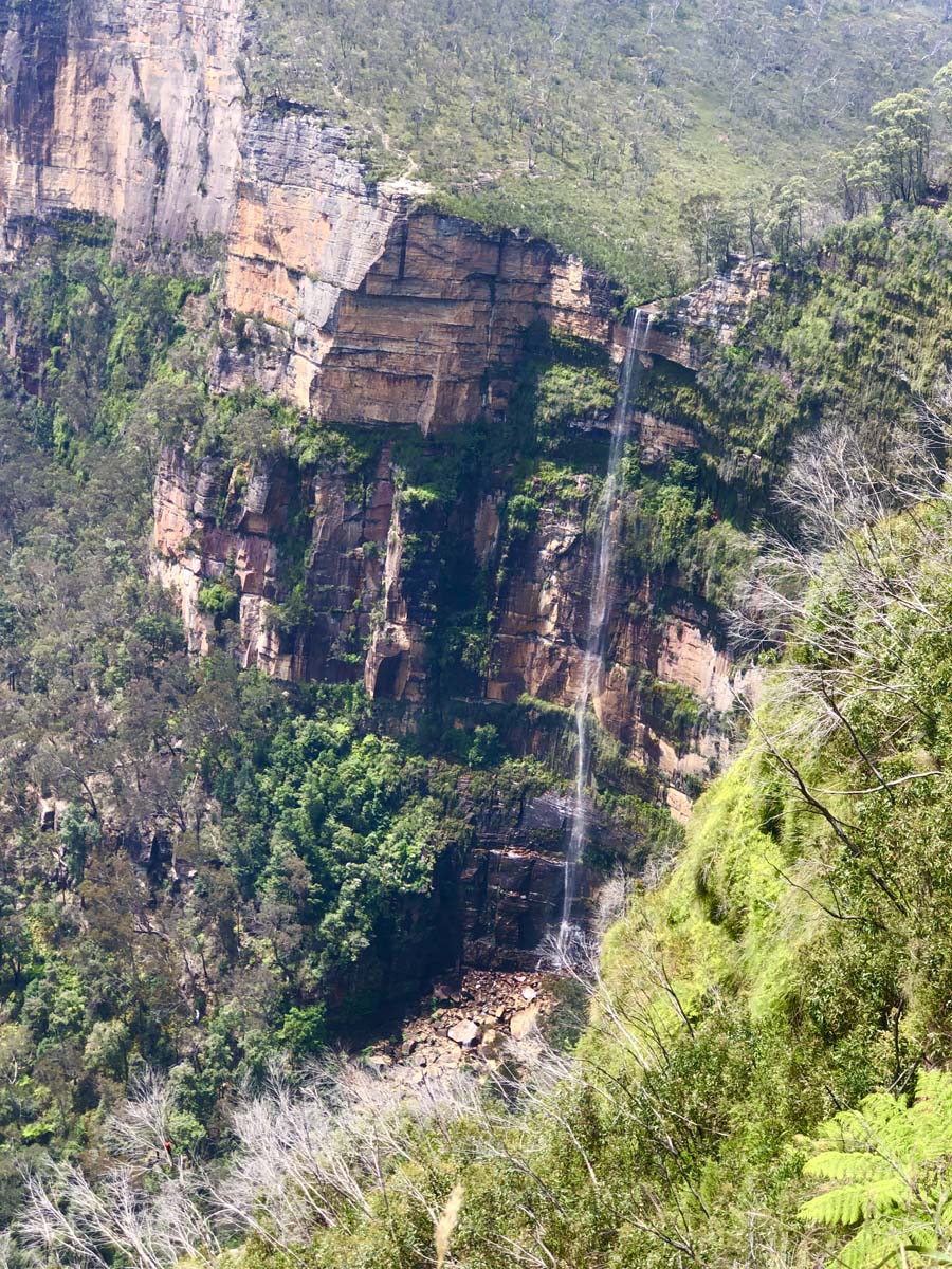 Govetts leap descent walk 1