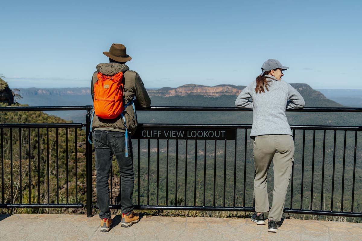 Grand cliff top walk (2)