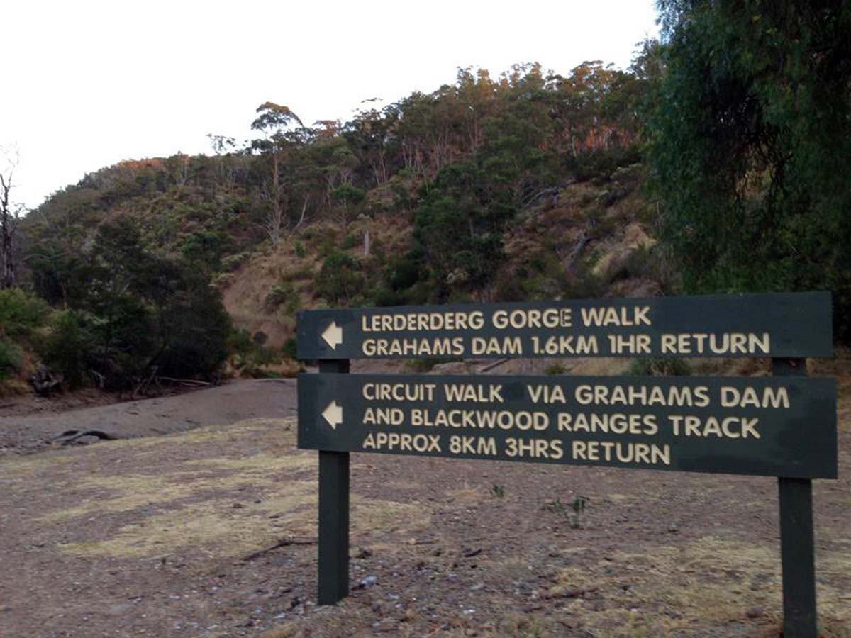 Lerderderg circuit walk link tracks 1 & 2 7