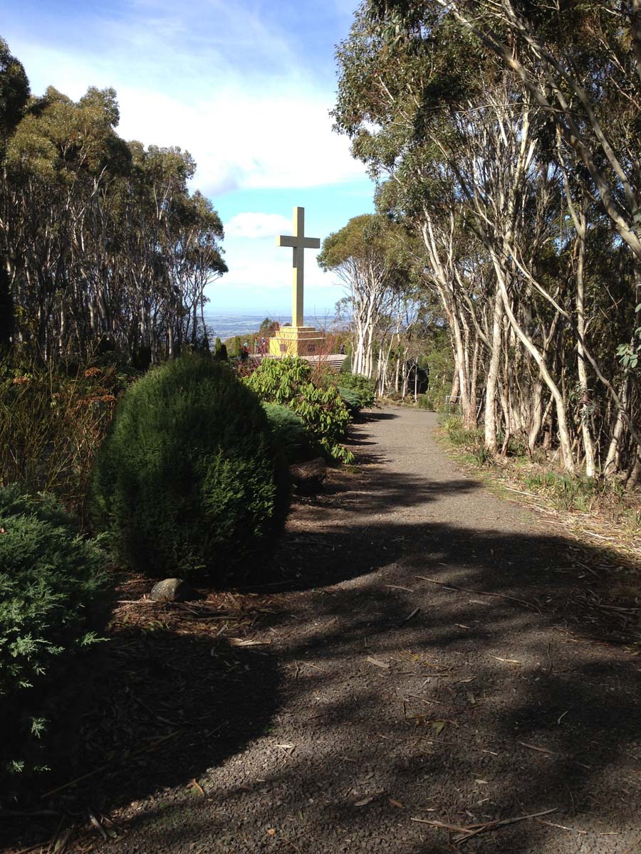 Macedon ranges walking trail 17