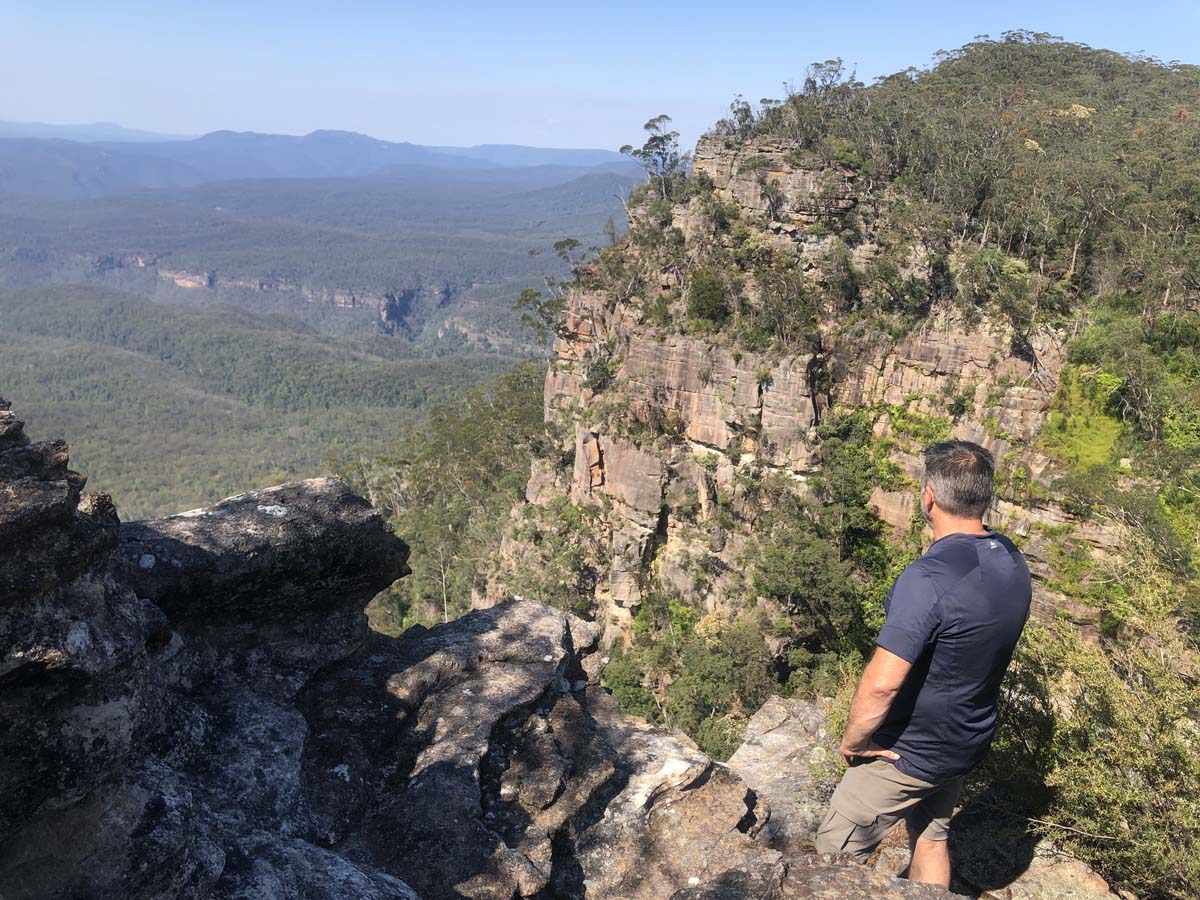 Mount solitary walking track circuit 72