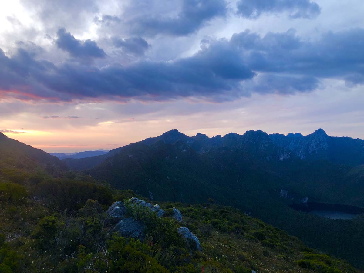 Planning Guide: Western Arthur Range Traverse Western arthurs traverse a k hike 334