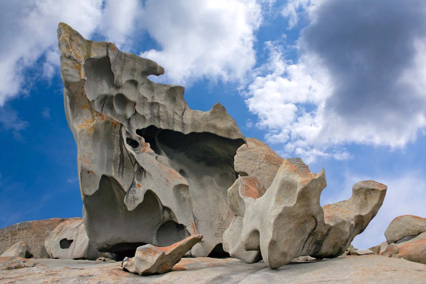Remarkable rocks (1)