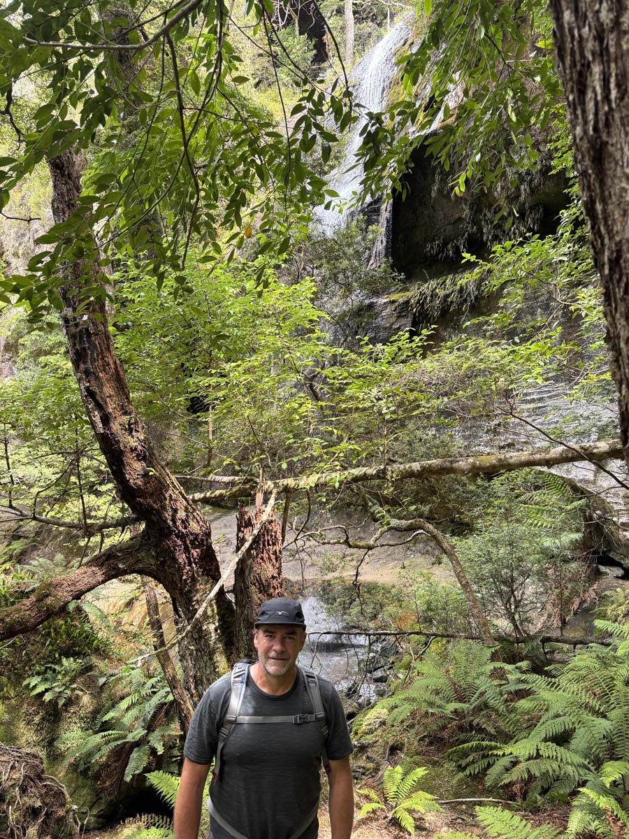 Shower cave & cleft rock falls hike (6)