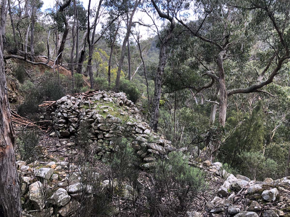 Square bottle & whisky circuit hike 25