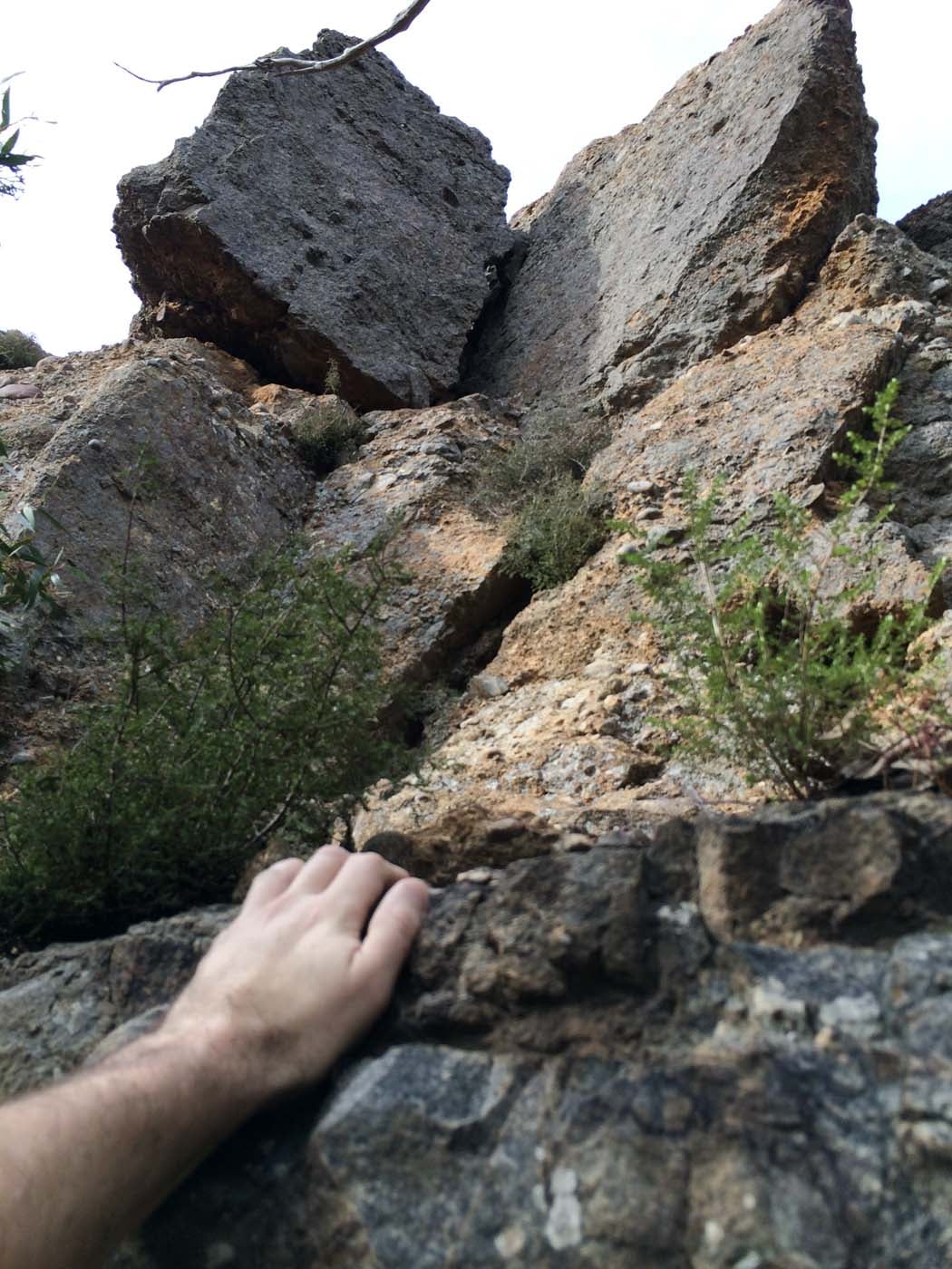 The bluff, pyramid rock & ironbark gorge hike (13)