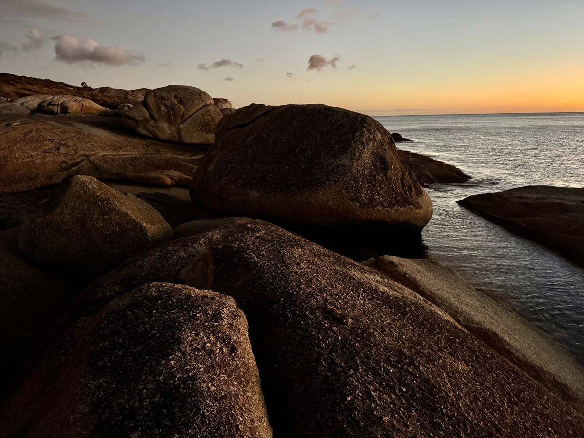 Trousers point walk flinders island 20