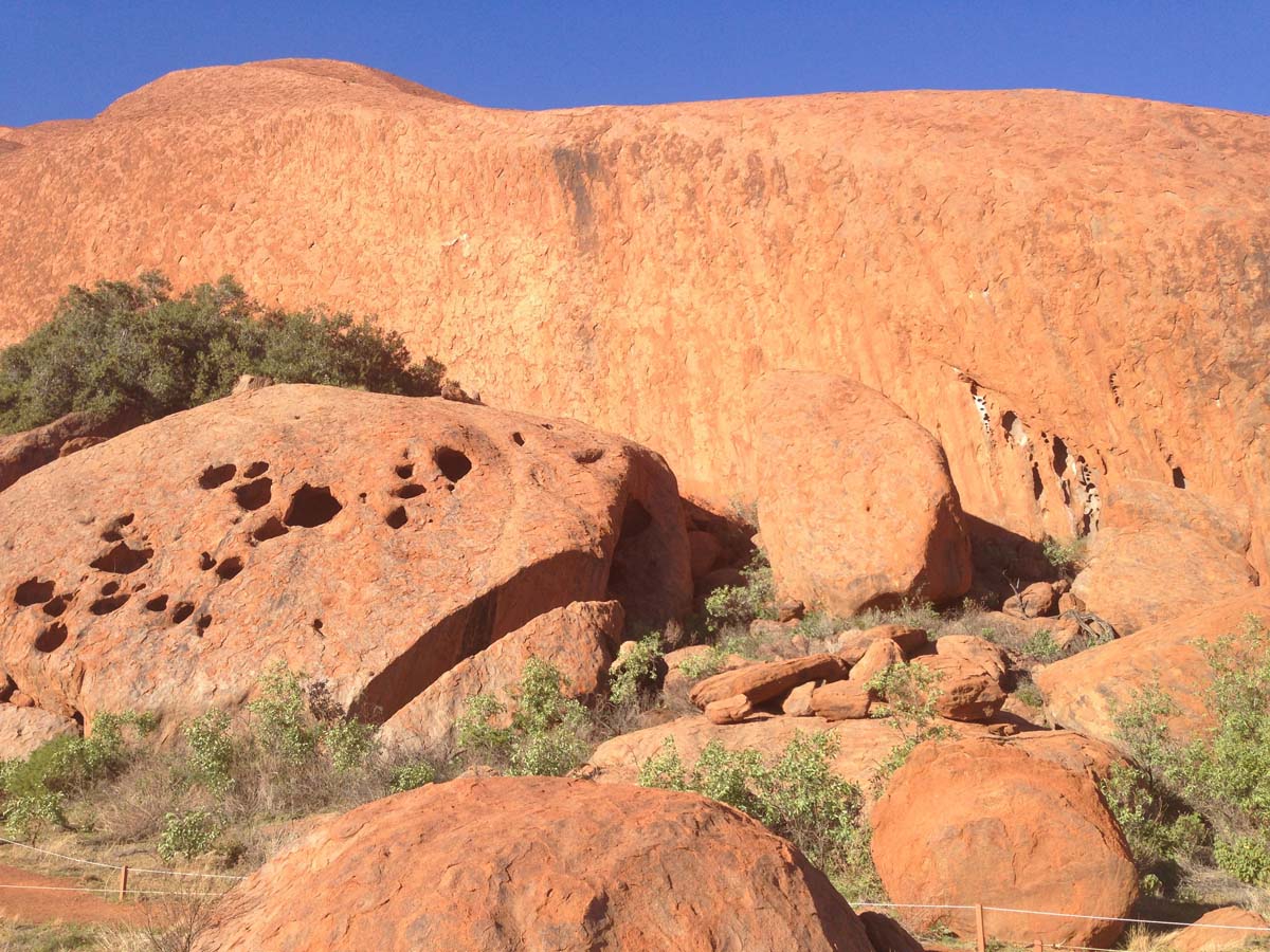 Uluru base walk 2