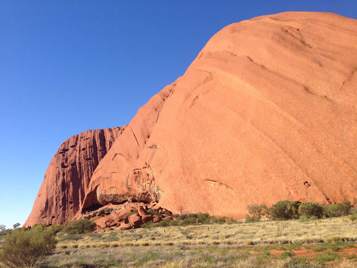 Uluru base walk 9