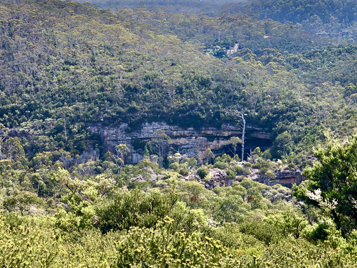 Walls cave track 1