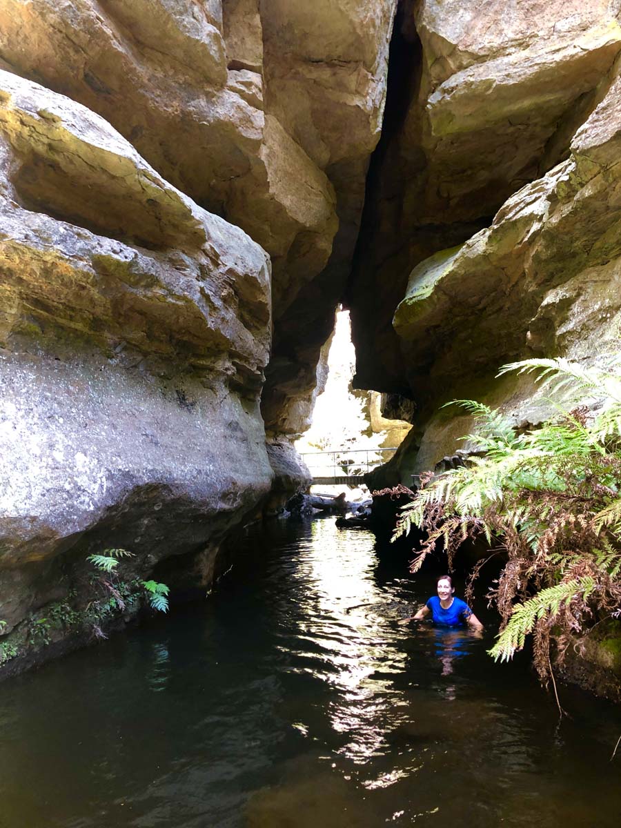 Walls cave track 12