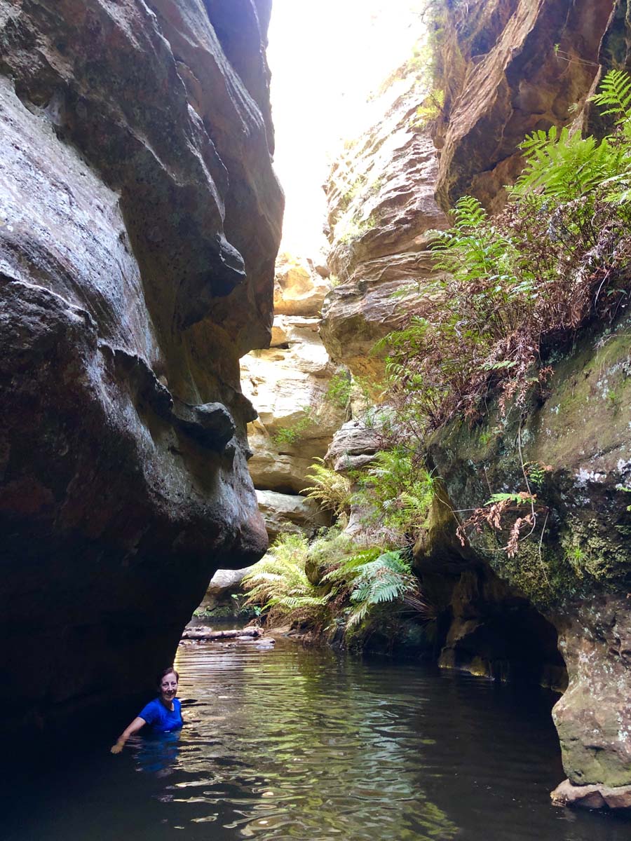 Walls cave track 17