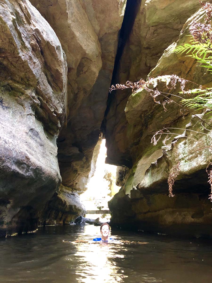 Walls cave track 21