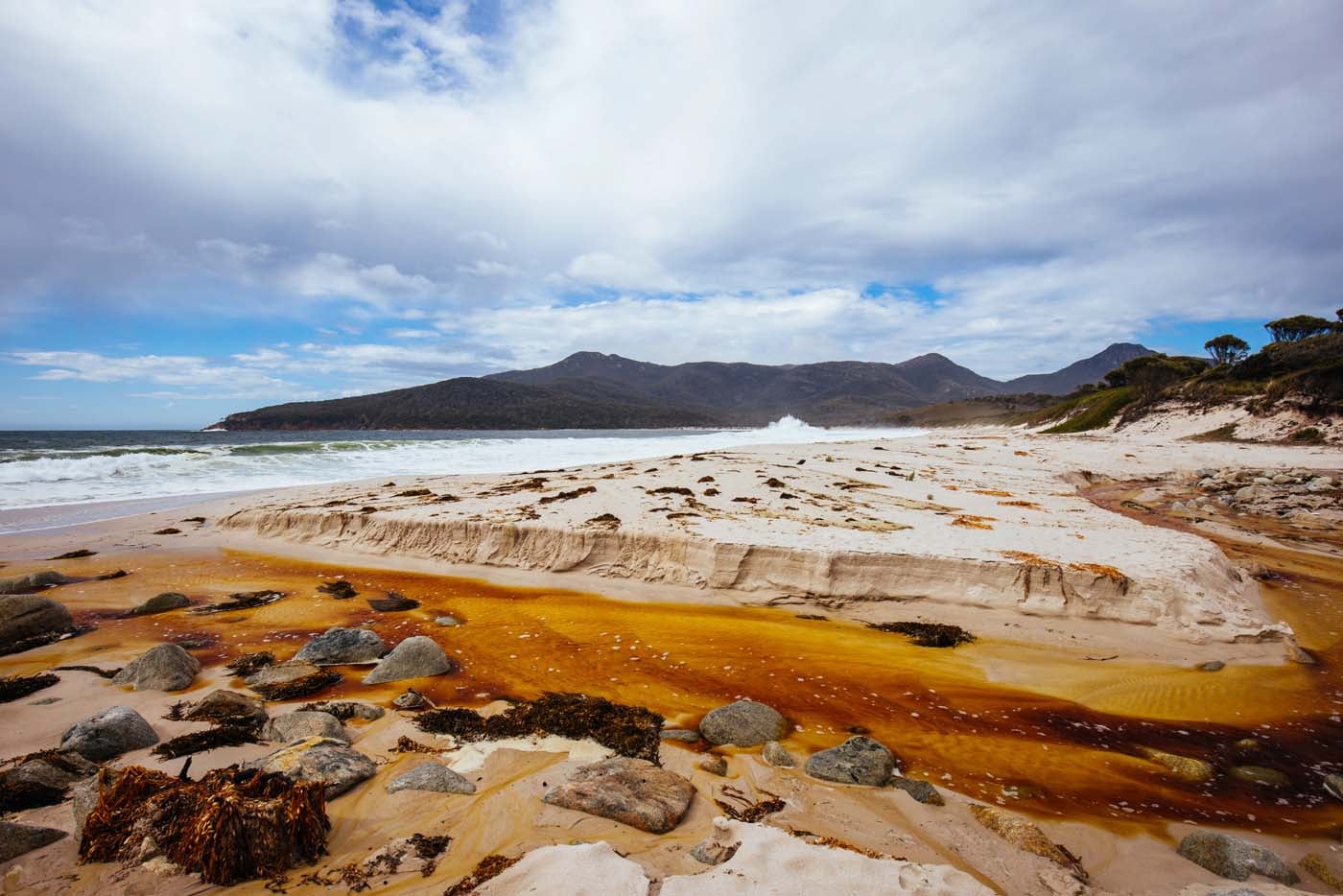 Wineglass bay hike (12)