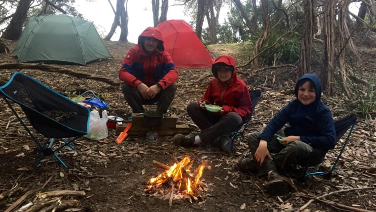 Overnight hiking with kids: tips and advice