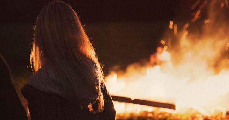 How to light a campfire