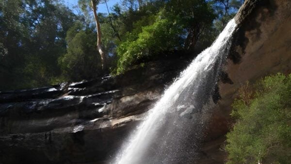 Victoria Falls to Pierces Pass Hike (8.9km) Victoria falls to pierces pass hike (8. 9km)