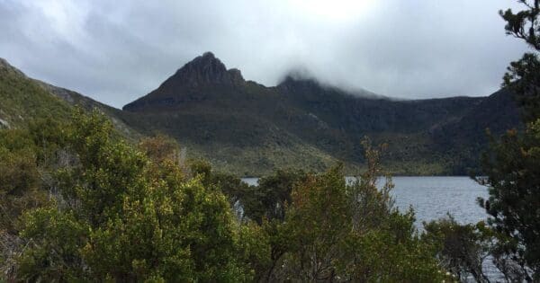 Dove lake circuit and marions lookout 600x315