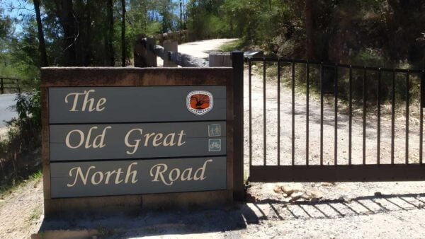 Great North Road & Dubbo Gully Hike (27.3km) Great north road & dubbo gully hike (27. 3km)