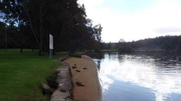 Fitzpatrick Park to Georges River National Park Walk (2.5km) Fitzpatrick park to georges river national park walk (2. 5km)