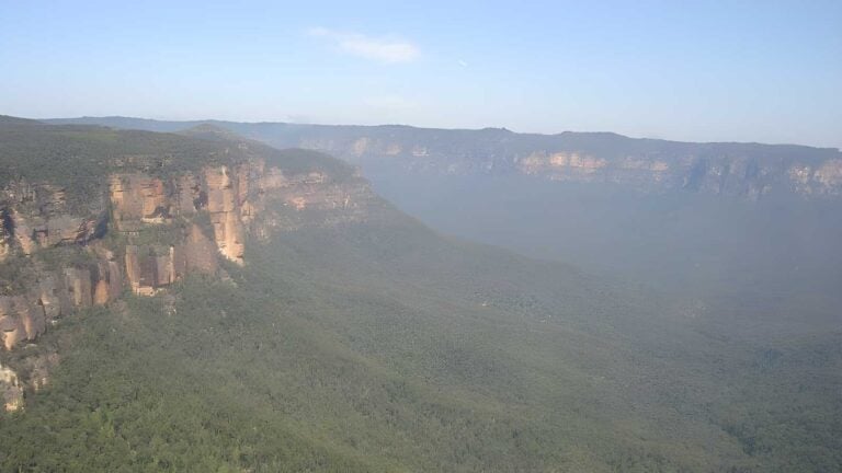 Mount hay & hay monolith walk (4. 6km)