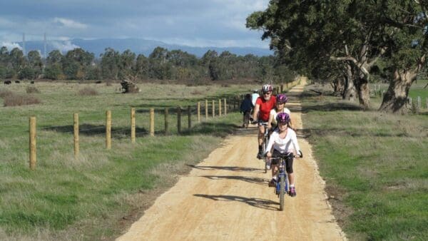 Gippsland plains rail trail 600x338