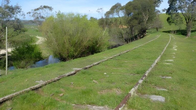 Awaba to wangi wangi rail trail (10km)