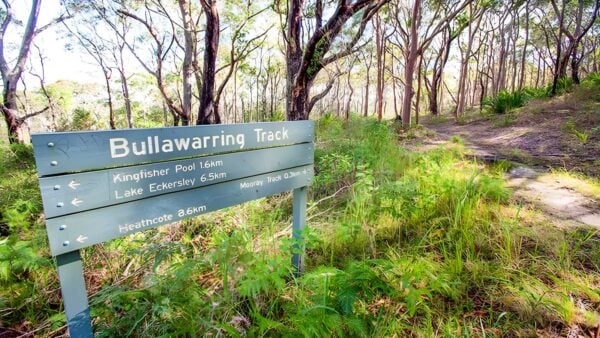 Bullawarring Walking Track (5.5km) Bullawarring walking track (5. 5km)