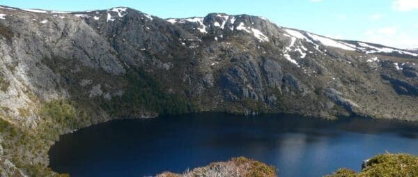 Cradle Mountain Summit Hike (12.5km) Crater lake circuit trail hiking australia 600x254