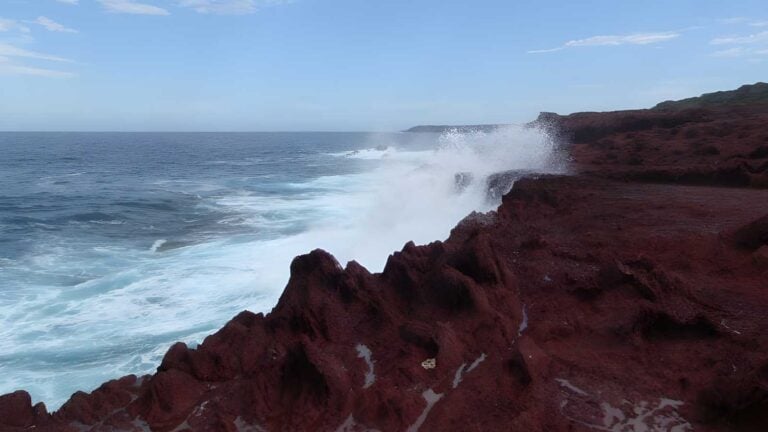 Saltwater beach to red cliffs walk (3. 3km)