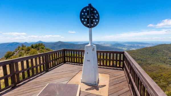 Mount Kaputar Summit Walk (2km) Mount kaputar summit walk (2km)