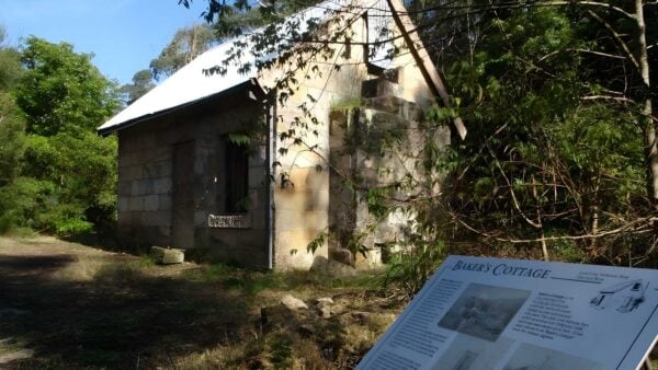 Lane Cove National Park Heritage Walk (2.6km) Lane cove national park heritage walk (2. 6km)