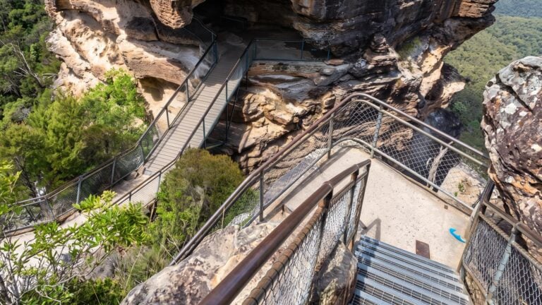 Echo point to leura forest - three sisters & giant stairs loop walk (3. 8km)