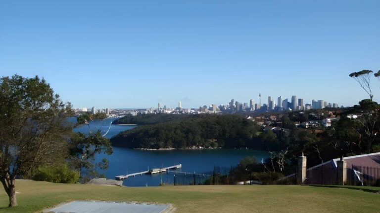 Georges Heights Lookout Walk (100m) Georges heights lookout walk (100m)