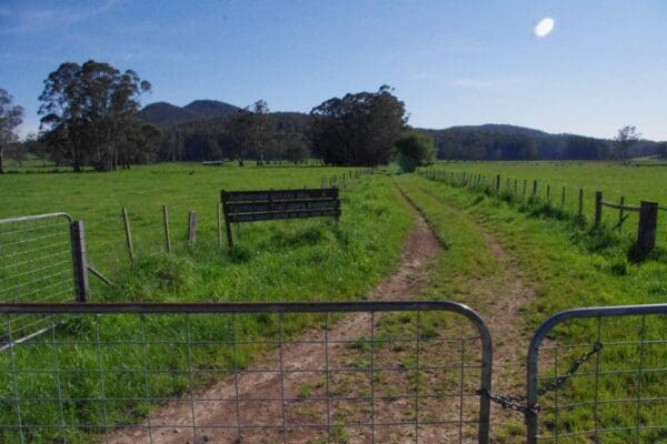 Dasher Falls Walk (200 m) Railton to sheffield rail trail 600x400