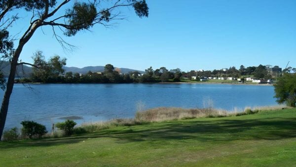 Berriedale foreshore walk (2. 8km)