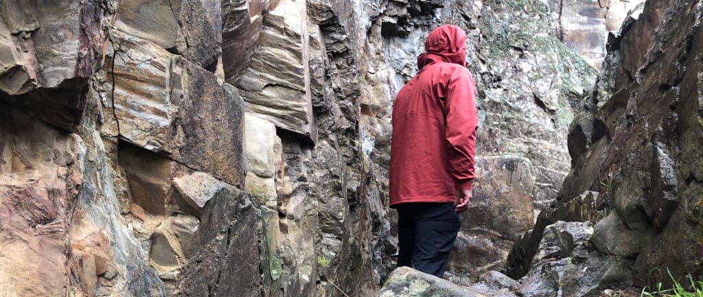 Patagonia men's stretch rainshadow jacket - trail hiking australia