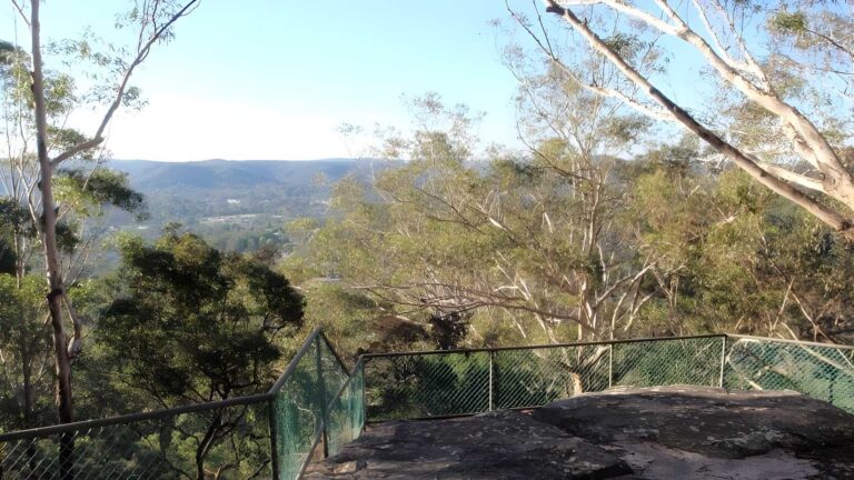 Tottenham Place to Wannagan Lookout Walk (900m) Tottenham place to wannagan lookout walk (900m)