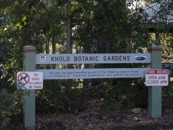 Hikes Kholo gardens trails 600x450