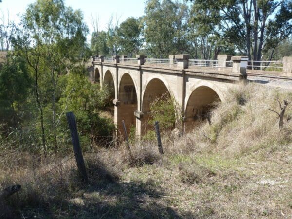 Boolboonda Railtrail & Tunnel Walk (3km) Gayndah heritage rail trail 600x450