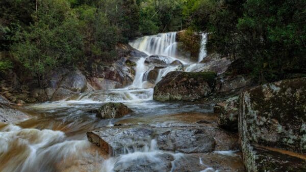 Harridge falls 600x338