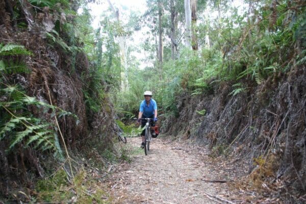 Hikes Gippsland lakes discovery trail 600x400
