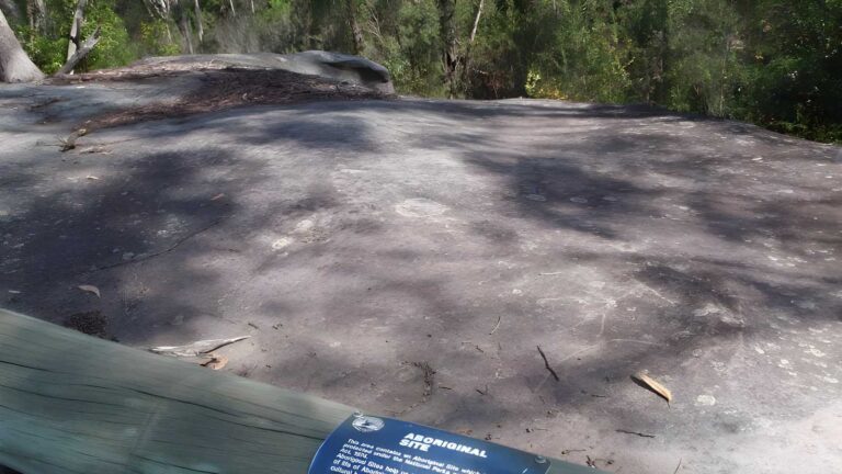 Girrakool Aboriginal Engravings Track (400m) Girrakool aboriginal engravings track (400m)